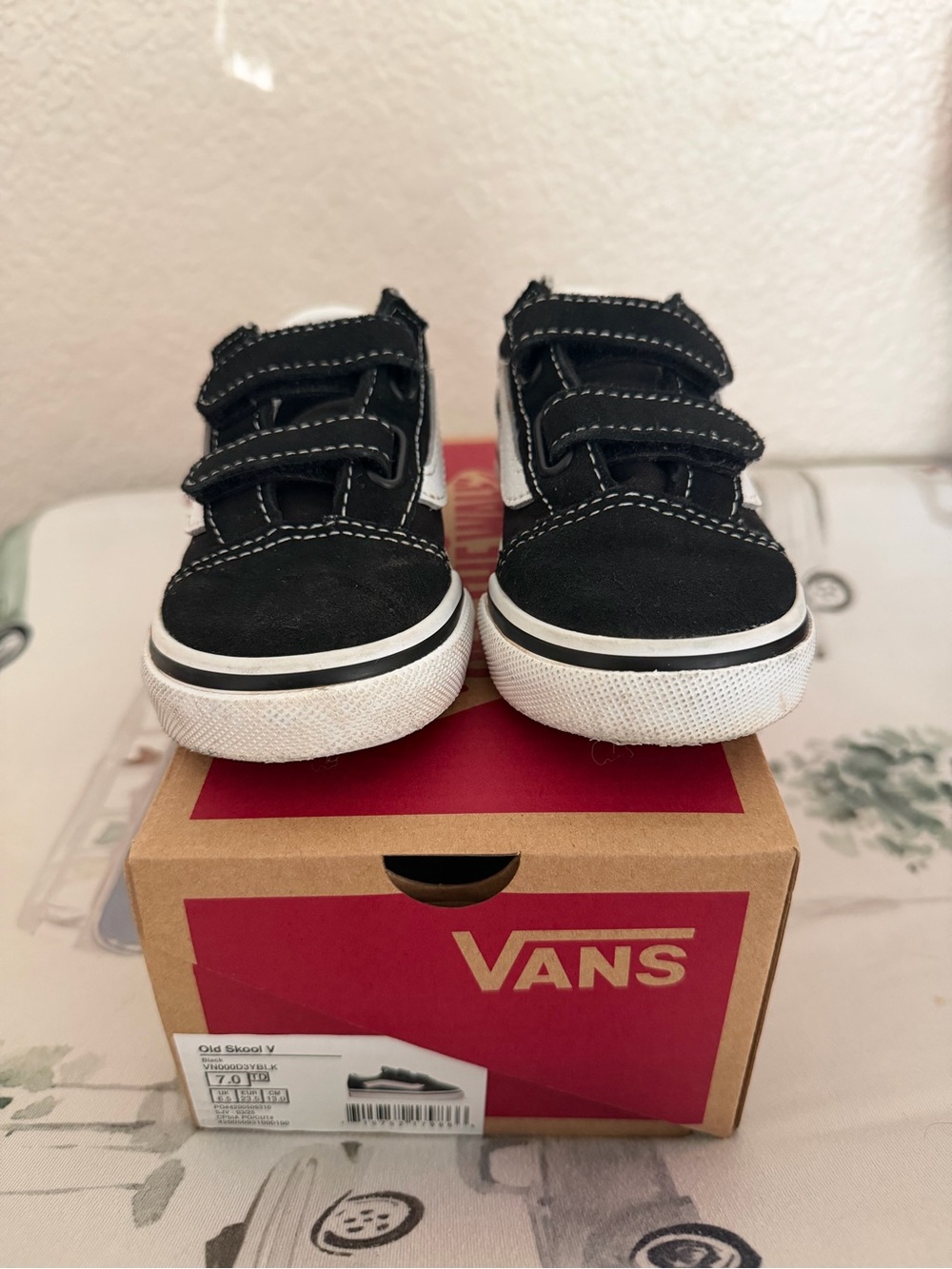 Vans Kids Black & White Old Skool Velcro Sneakers